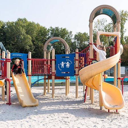 Vakantiepark Wilhelm Tell Superieur Chalet Opglabbeek Kültér fotó