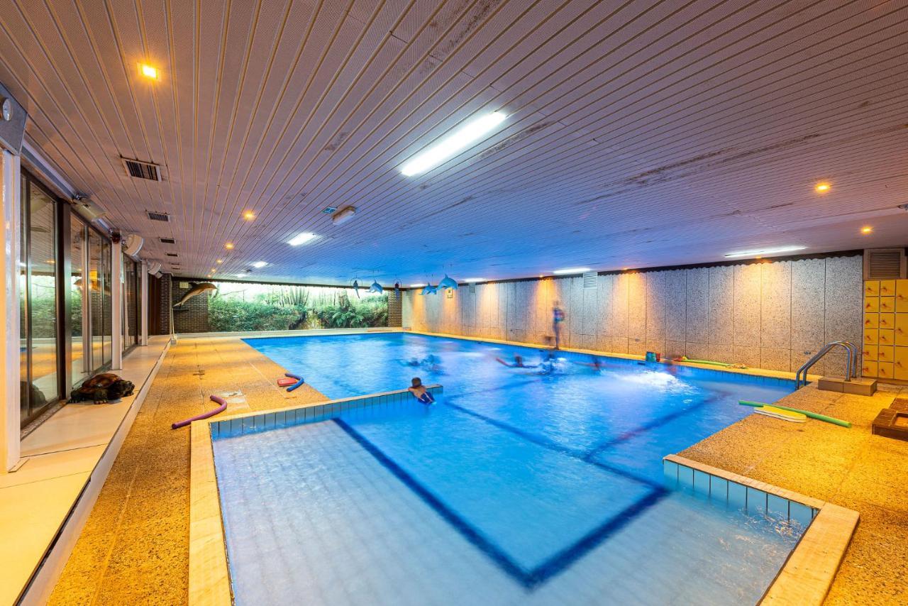 Vakantiepark Wilhelm Tell Superieur Chalet Opglabbeek Kültér fotó