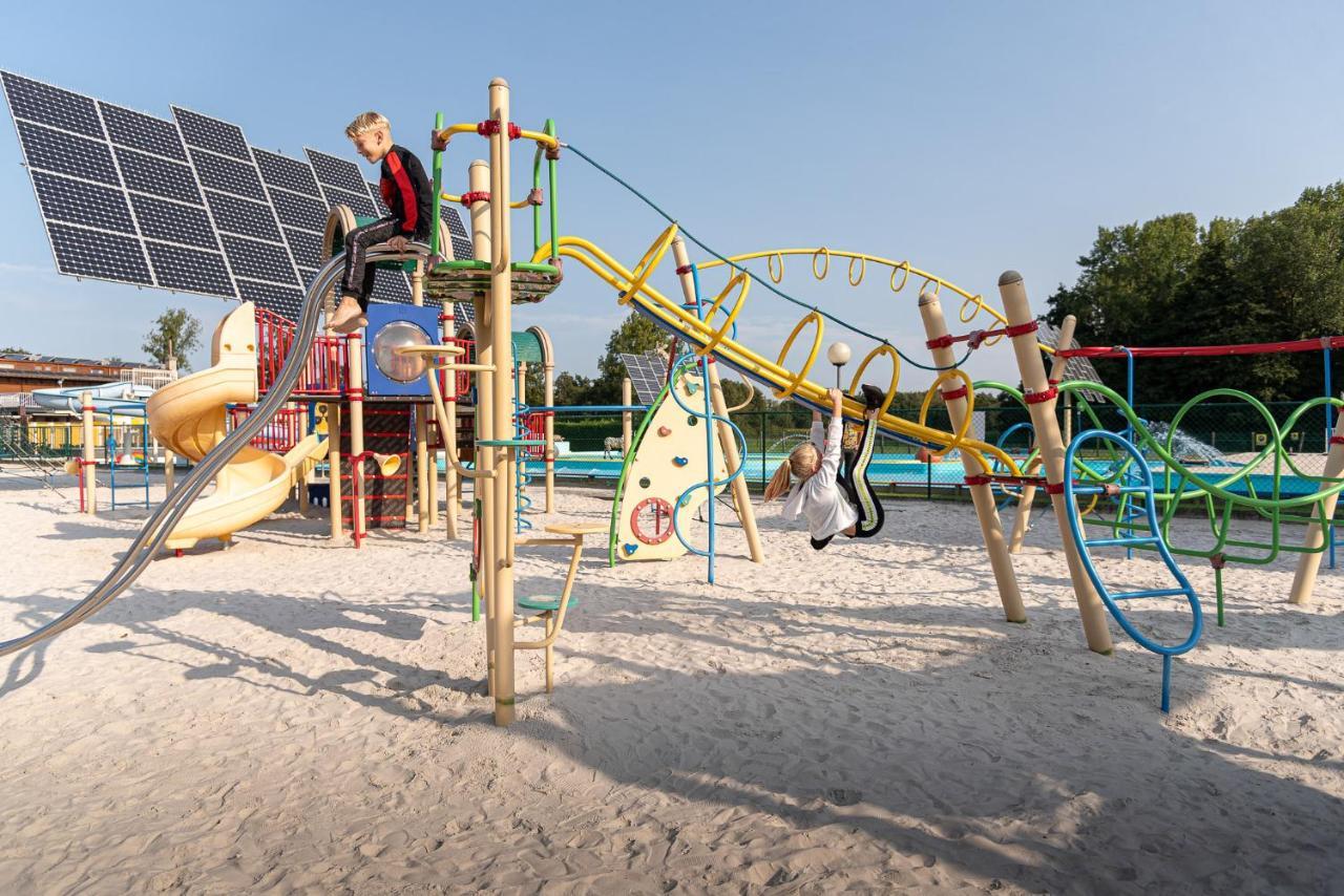 Vakantiepark Wilhelm Tell Superieur Chalet Opglabbeek Kültér fotó